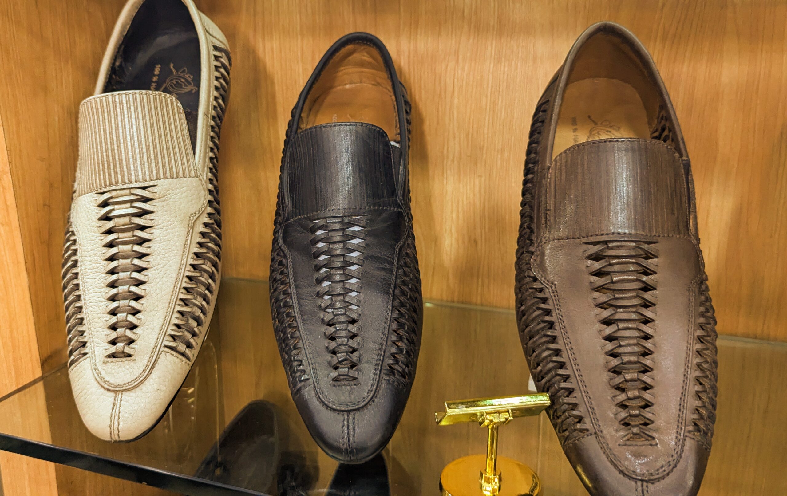 Ostrich Crocs Collection/sandals/slippers