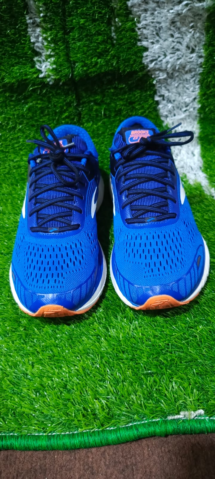 All imported brand shoes available Like Nike under armour Adidas