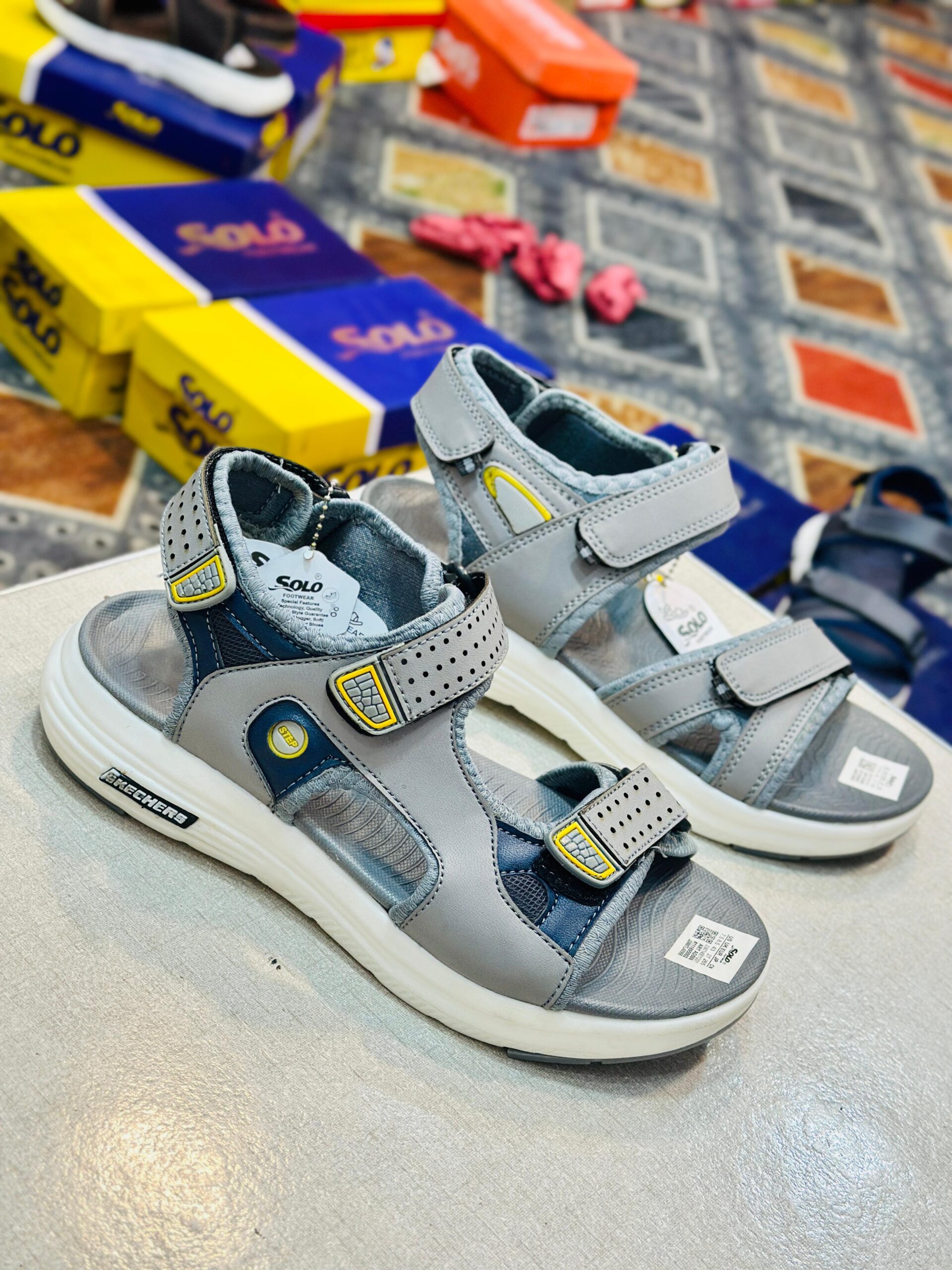 Golden pcu & pu shoe Factory /kids/Sandals