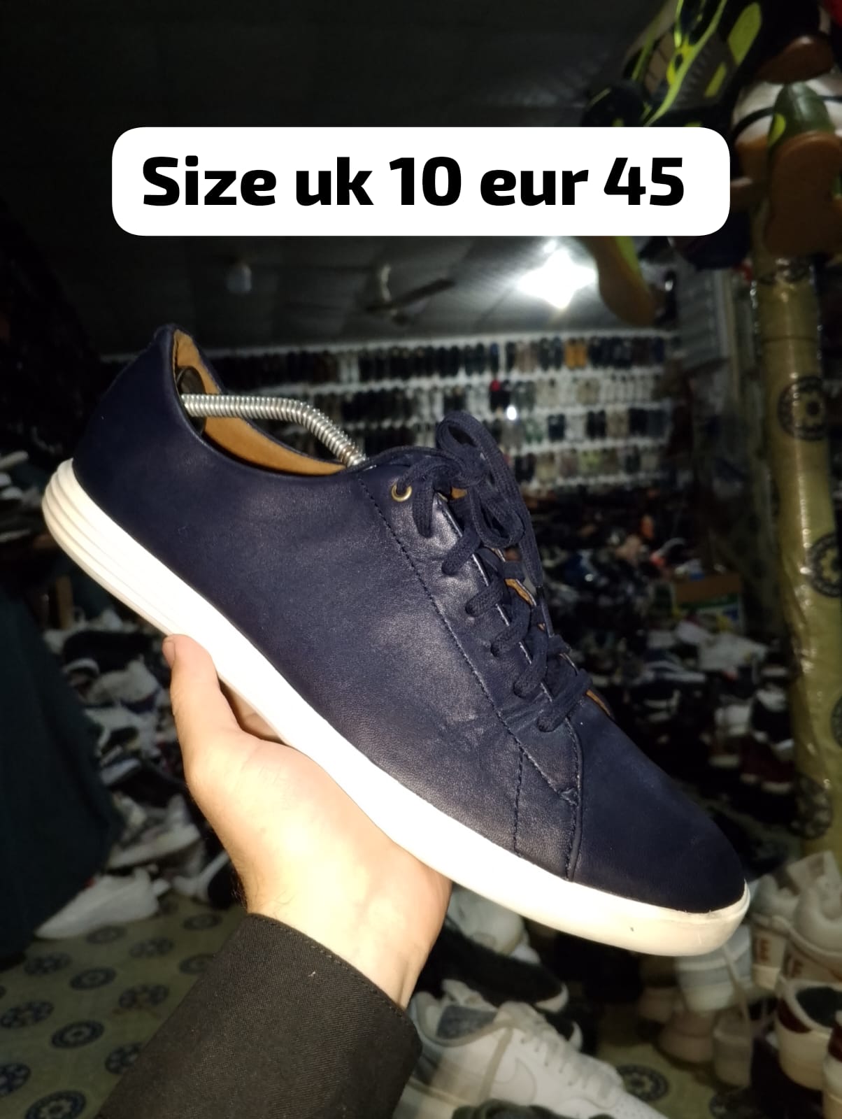 Comfort shoes, mens joggerss