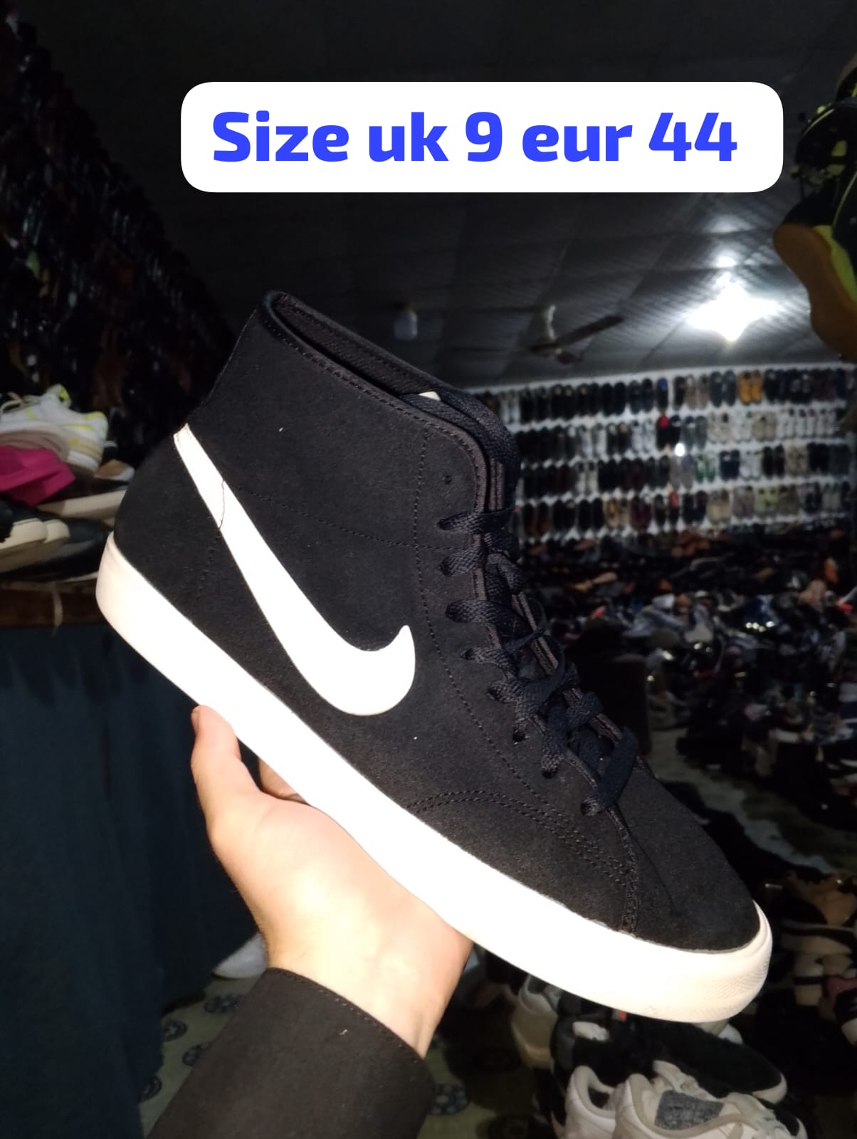 Comfort shoes, mens joggerss