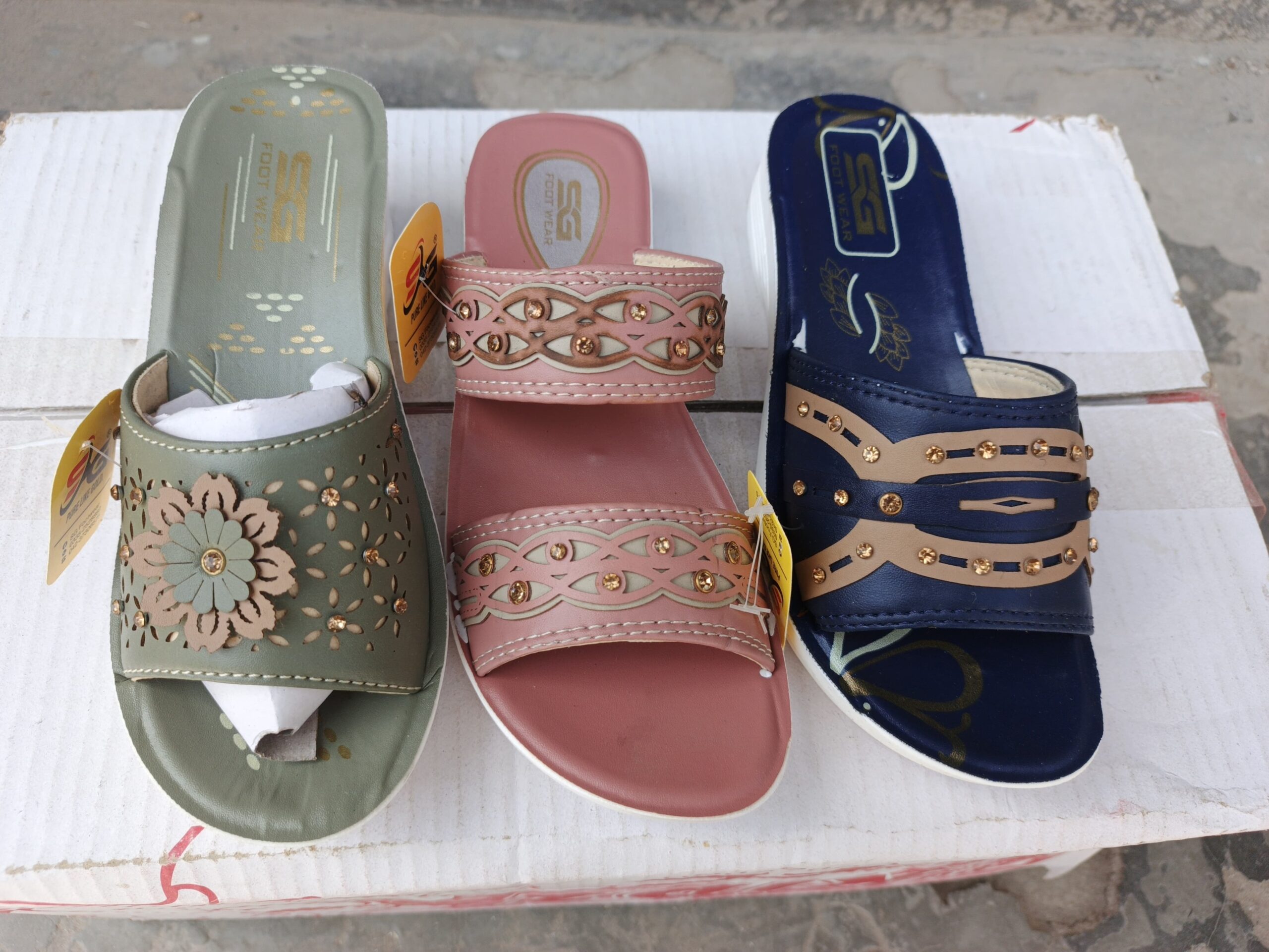Abdullah Khan, ladies, slippers, flats