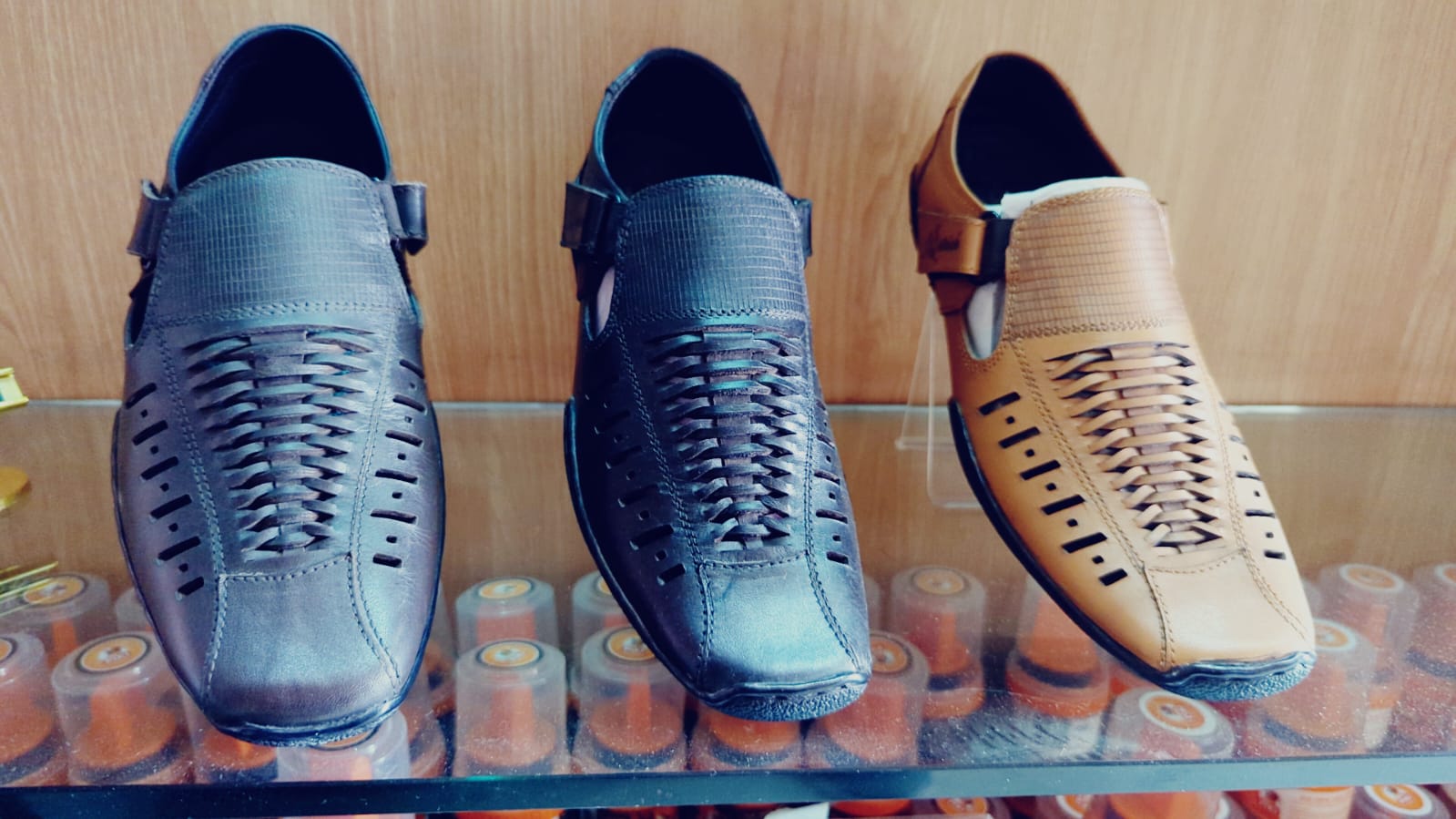 Ostrich Crocs Collection/sandals/slippers