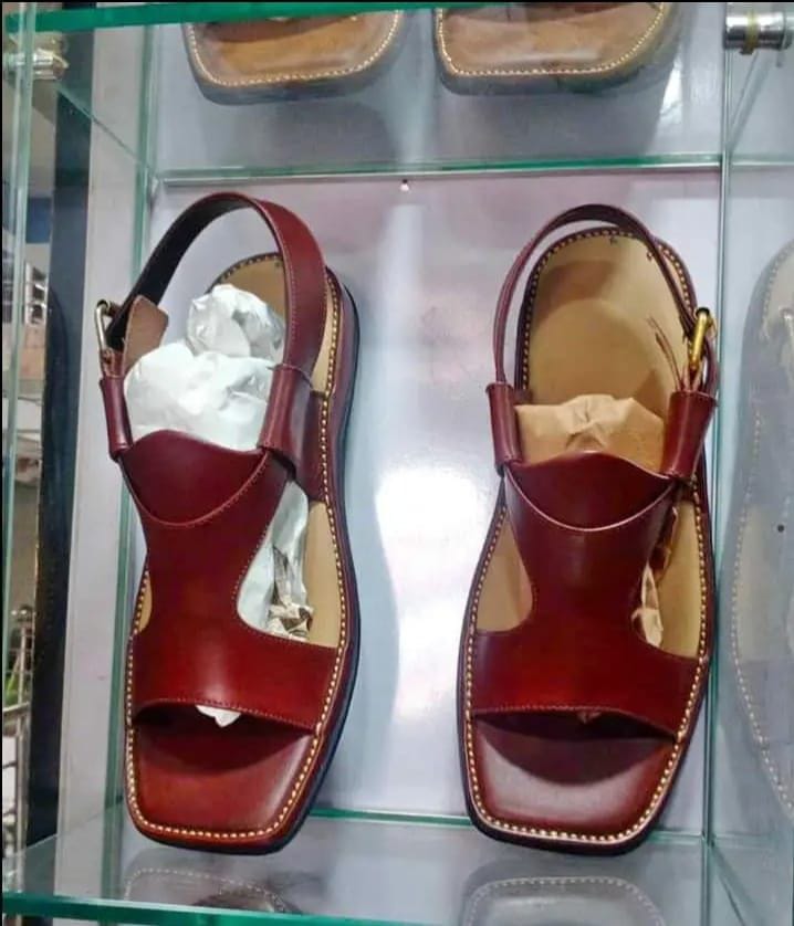 peshawari chappal/ kaptaan chappal/sandals/slippers