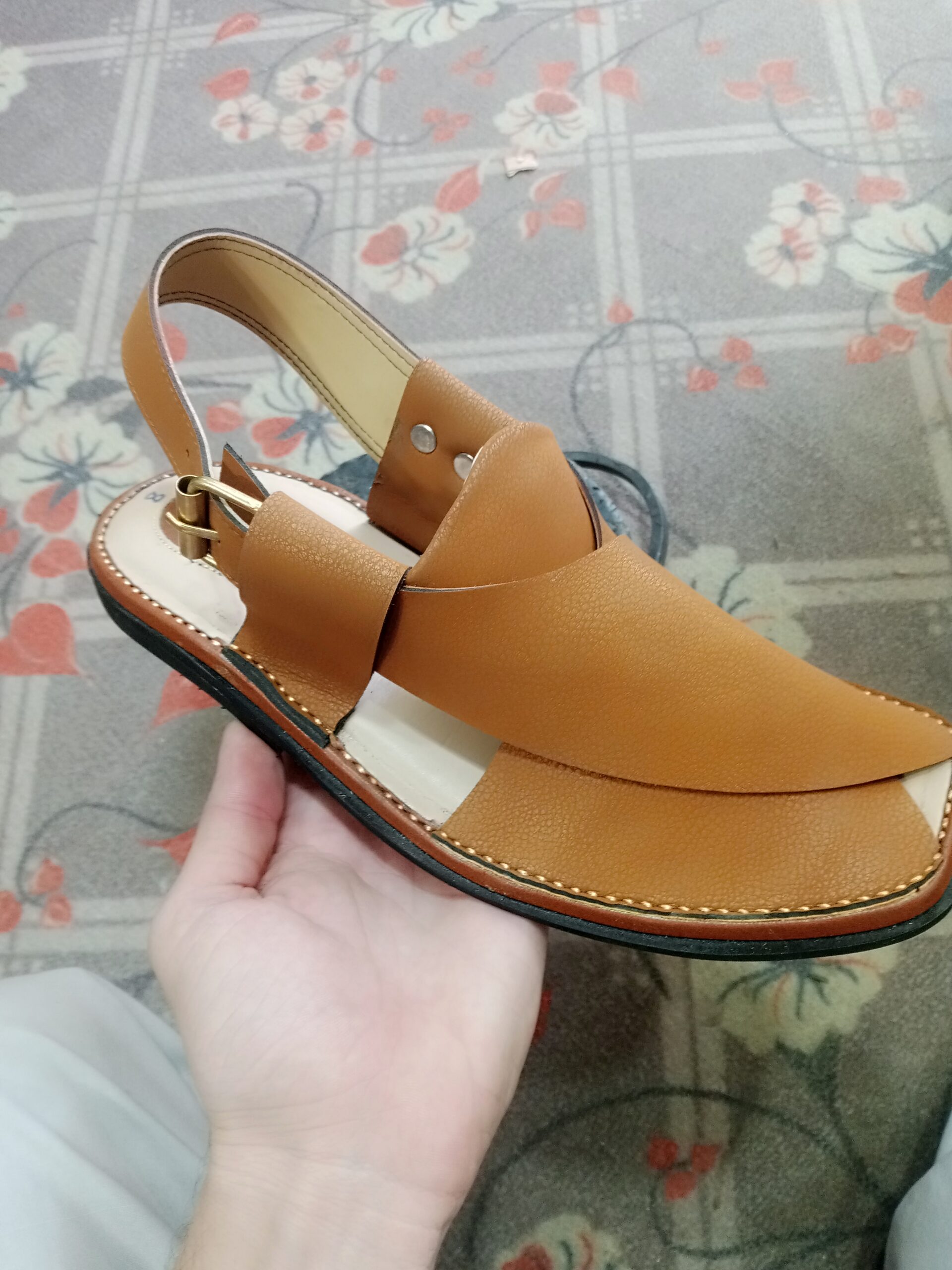peshawari chappal/ kaptaan chappal/sandals/slippers
