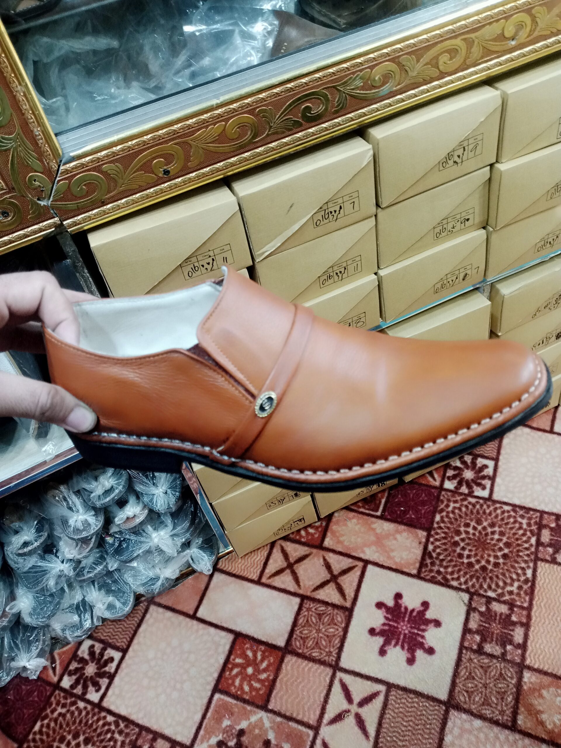 peshawari chappal/ kaptaan chappal/sandals/slippers