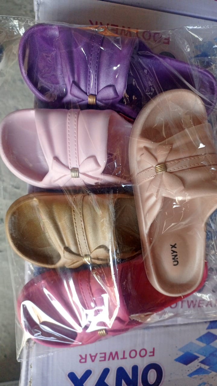 NICE SHOES/KID`S/SLIPPERS/SANDALS