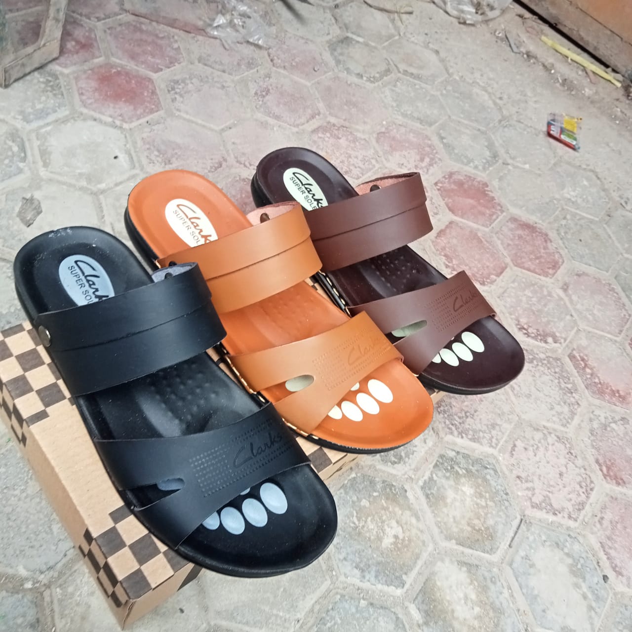 THREE STAR/MEN`S SLIPPERS/SANDALS