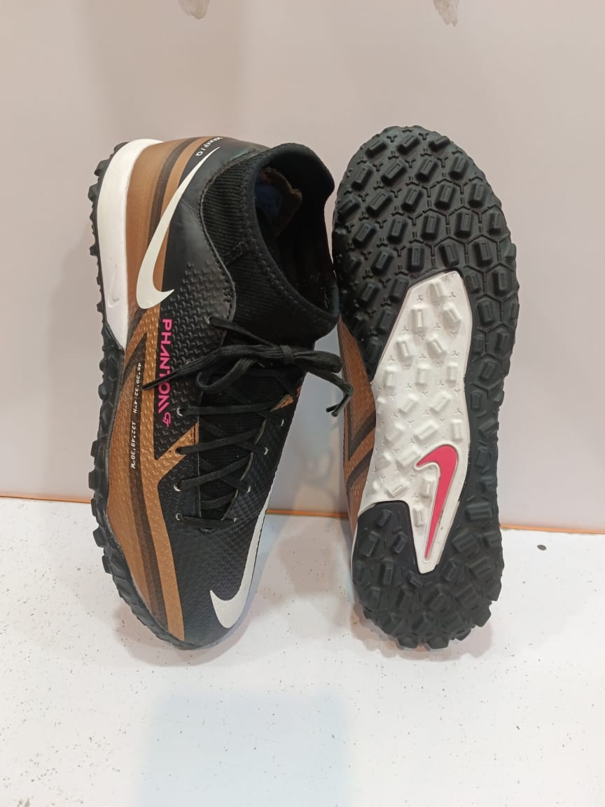 SALMAN SPORTS SHOES , MENS FOOTBALL SHOES