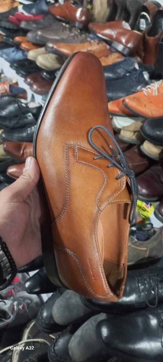 Smart footwear, men’s fashion