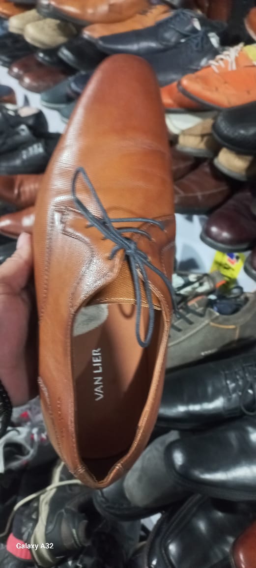 Smart footwear, men’s fashion