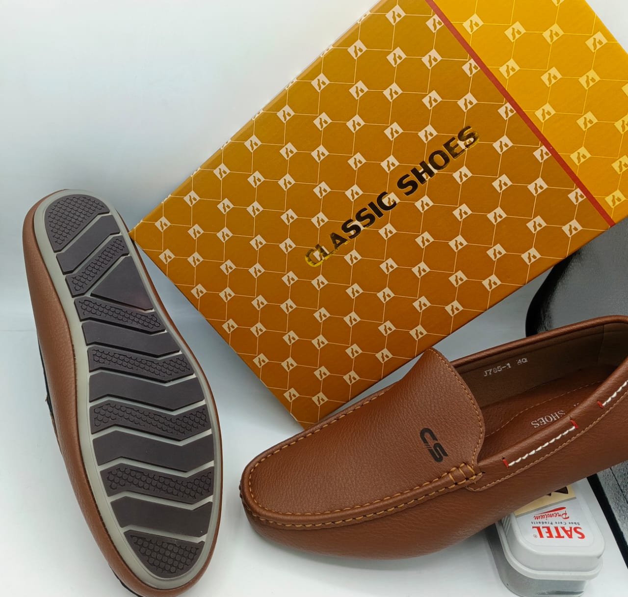 Classic shoes for men loafer