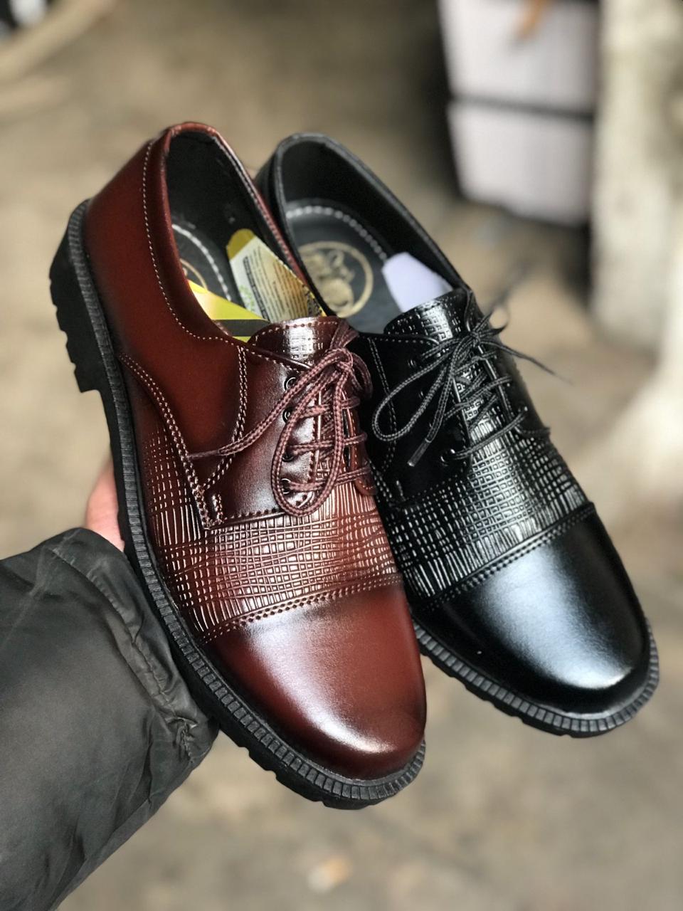 Handmade men’s shoes Oxford style