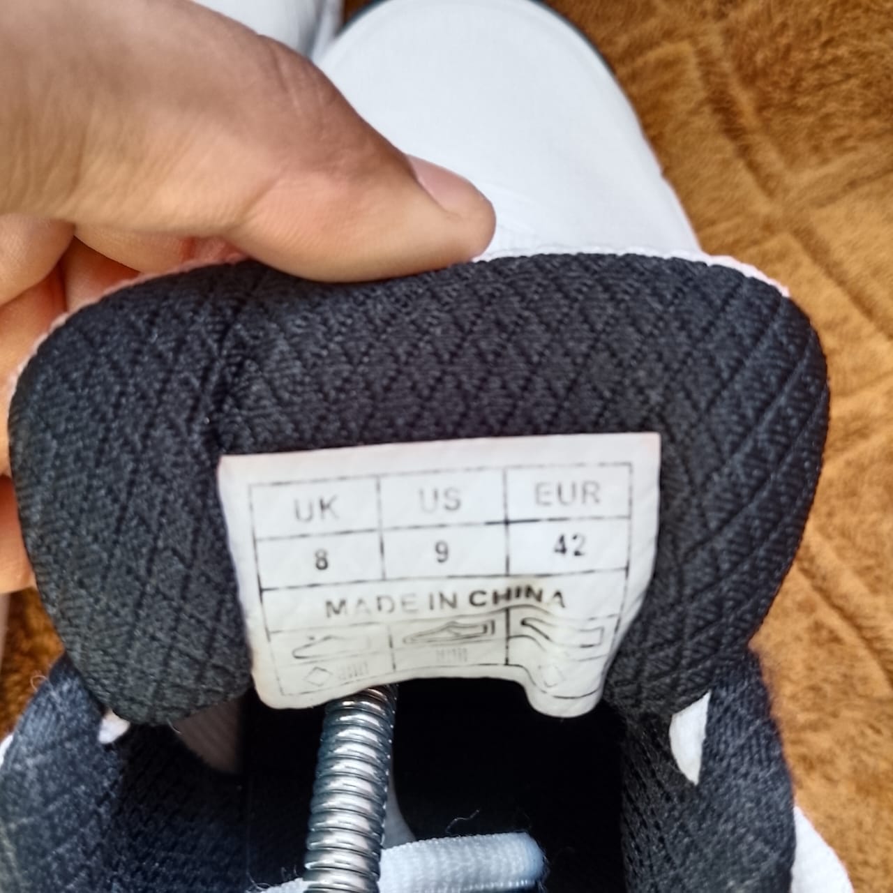 Branded shoes joggers mens