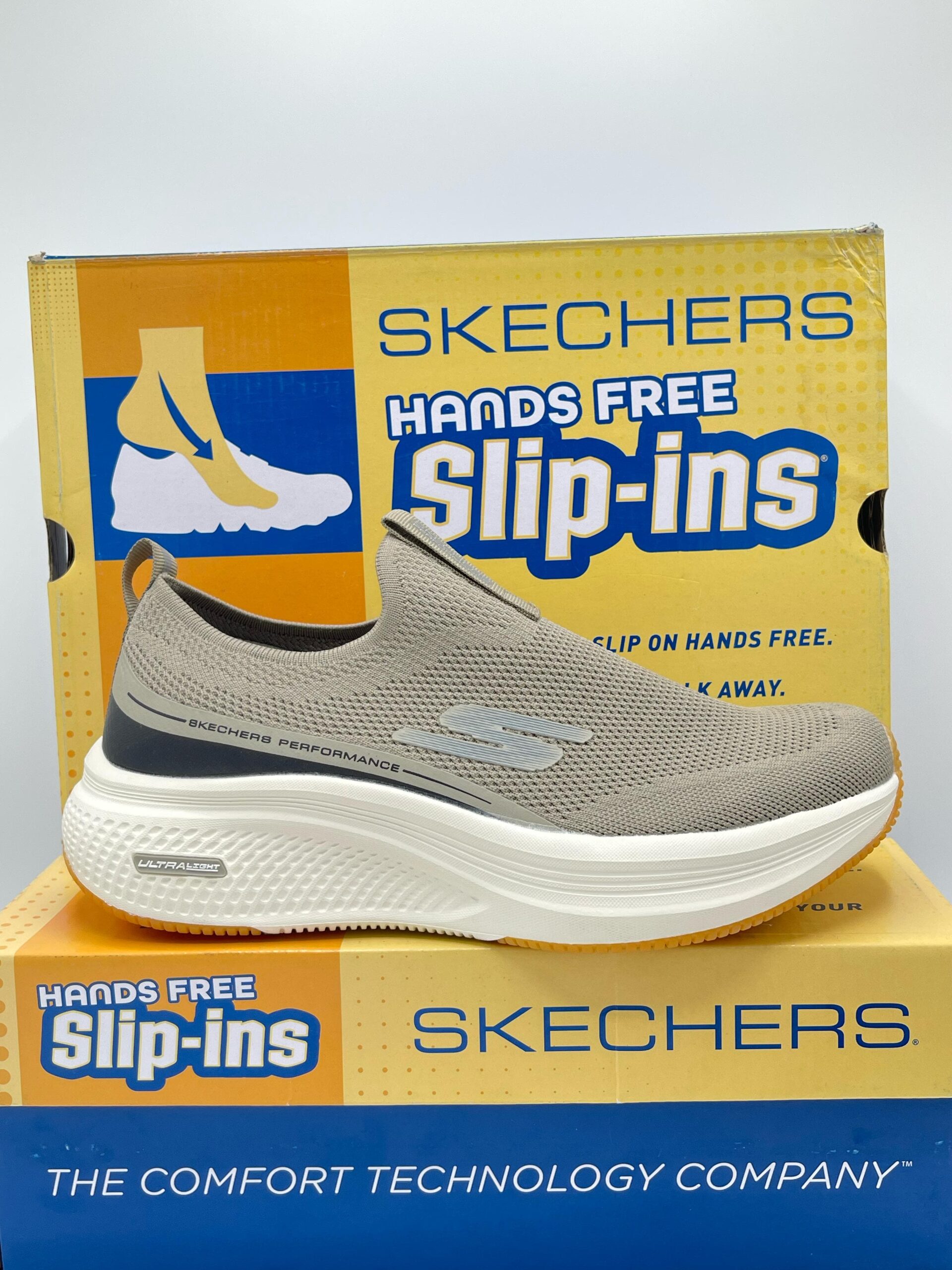 Ali Amazon lots Skechers Ultra Light Medicated Sole joggers