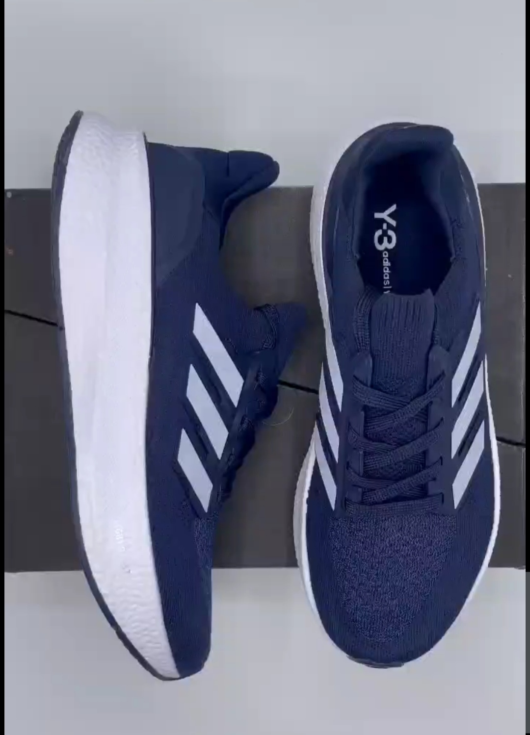 Ali Amazon lots, joggers, Adidas, Men’s