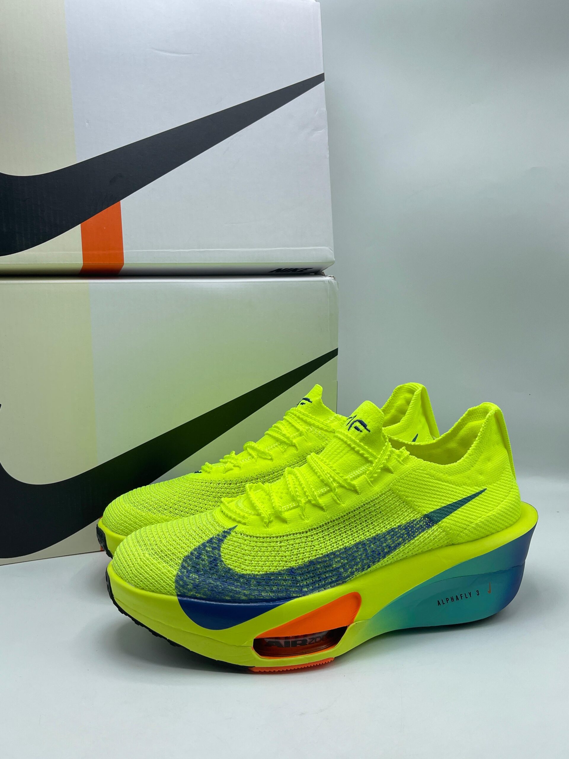 Ali Amazon lots, Nike Alphafly 3 premium