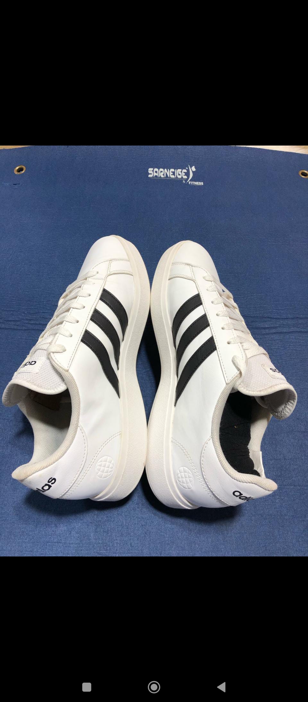 Brand Adidas 💯💯🔥 Origina shoes