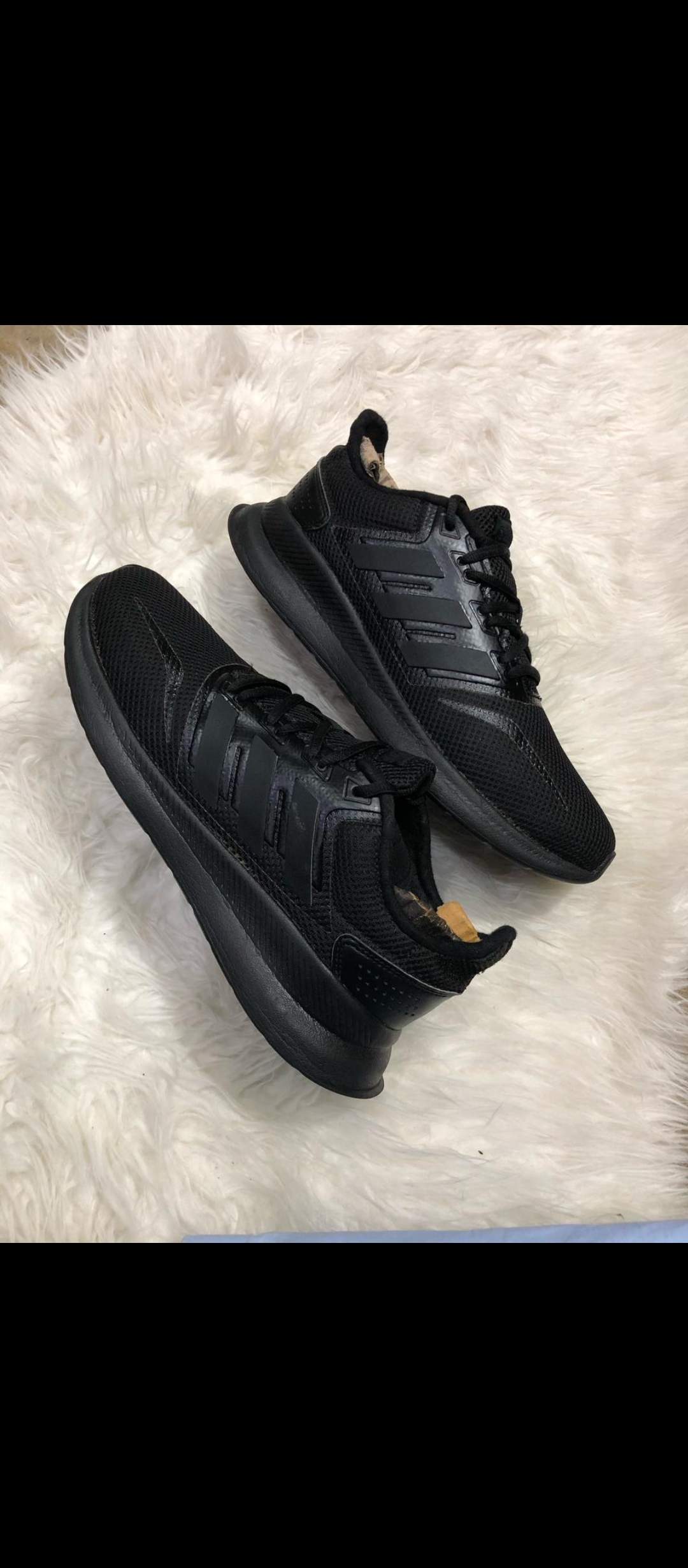 Adidas RUNFALCON 💯 Original shoes