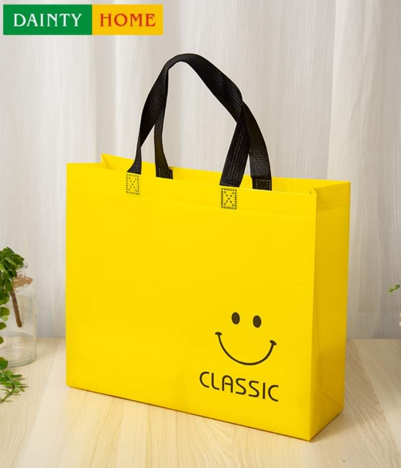 Malik tahir shopping bags
