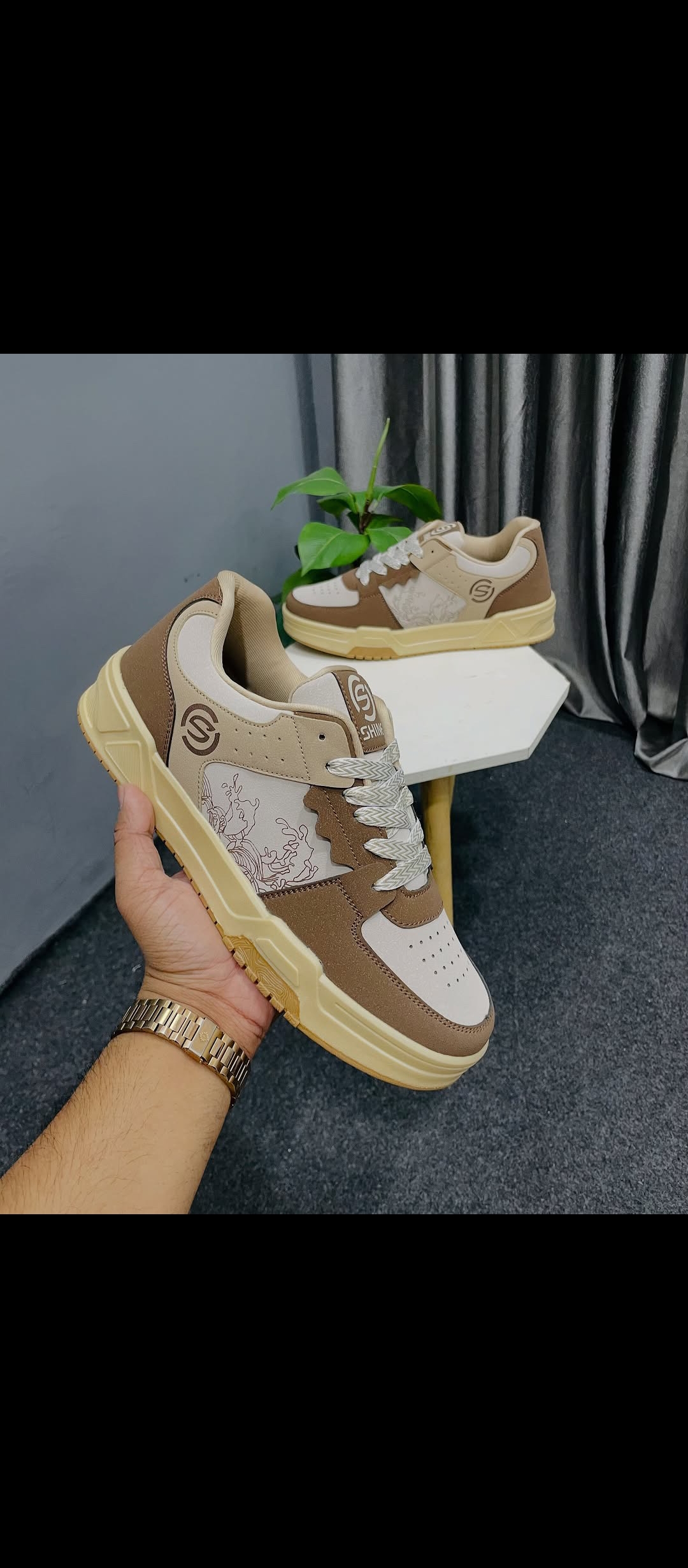 Men’s shoes sneakers