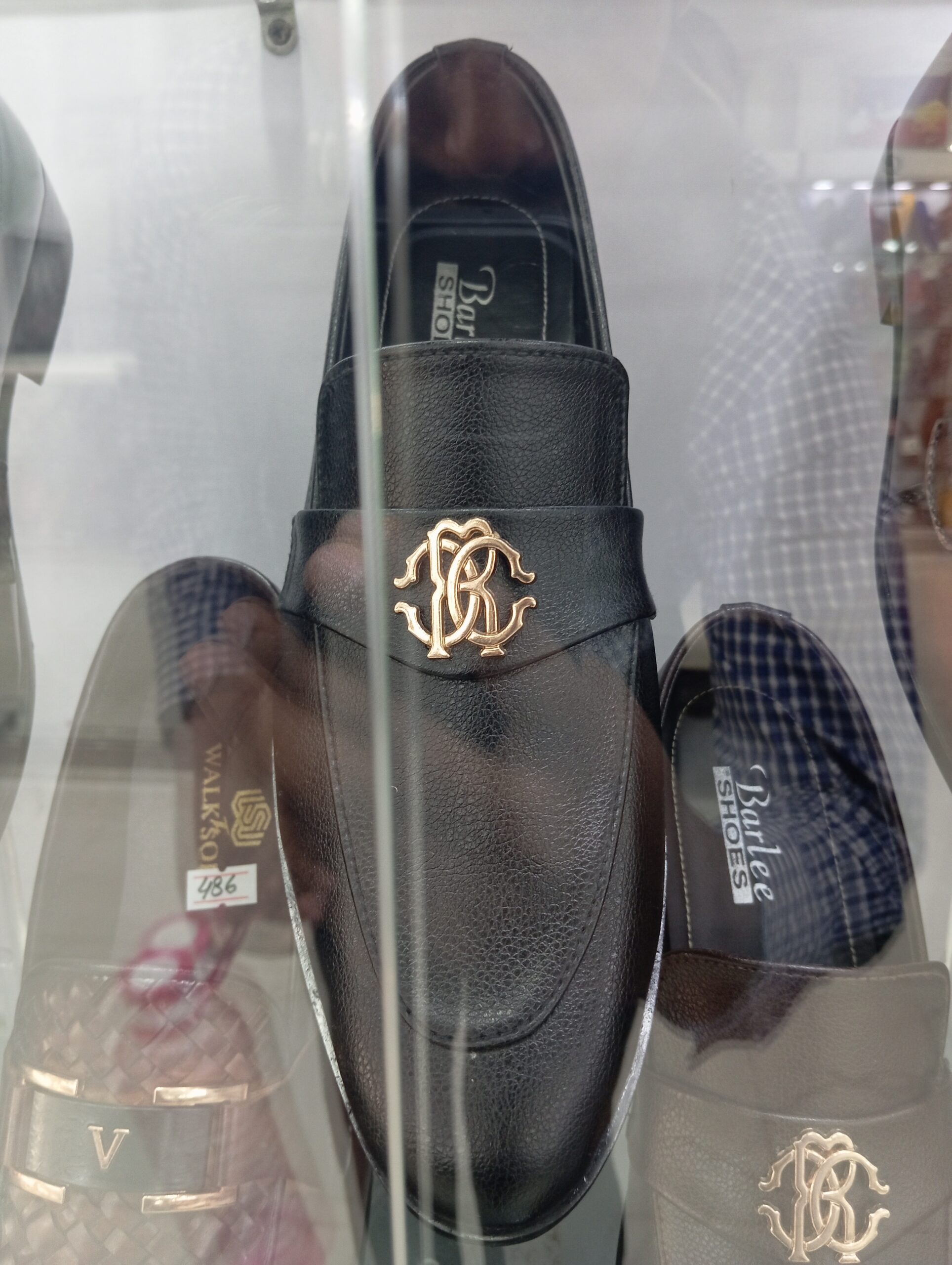 Men’s shoes dress shoe