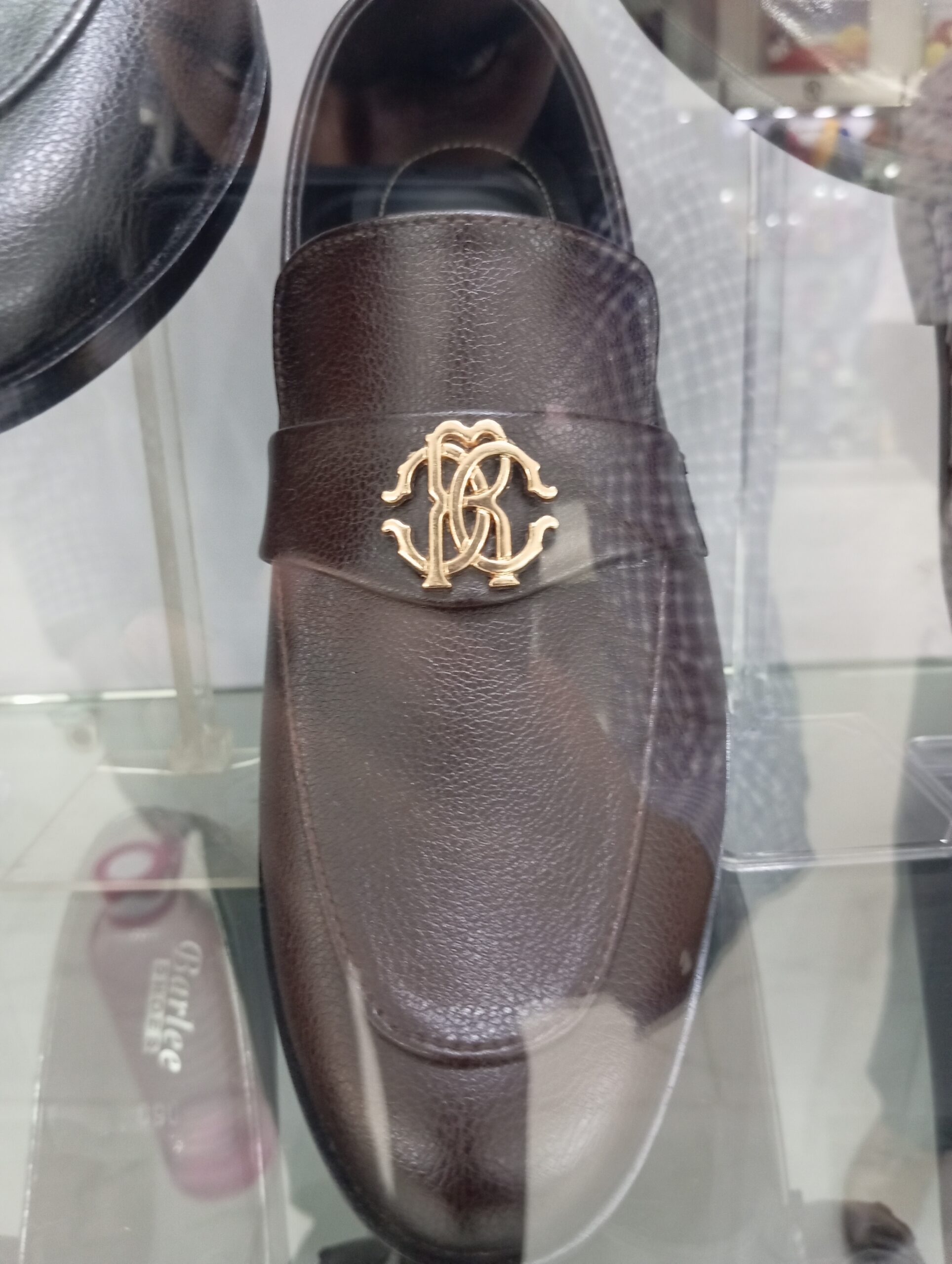 Men’s shoes dress shoe