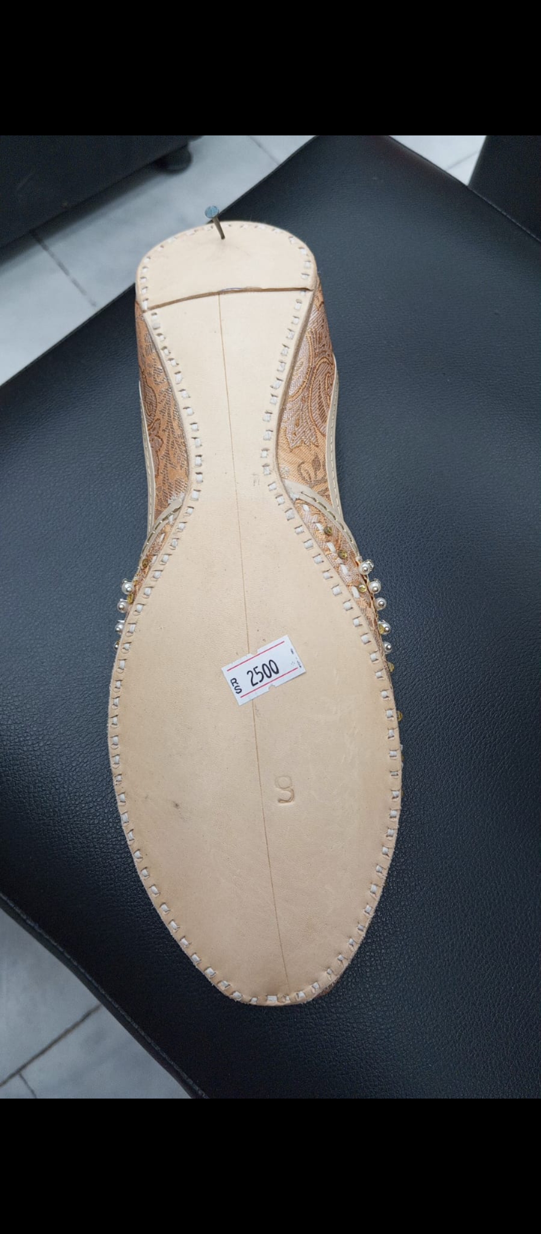 Women original leather Khussa