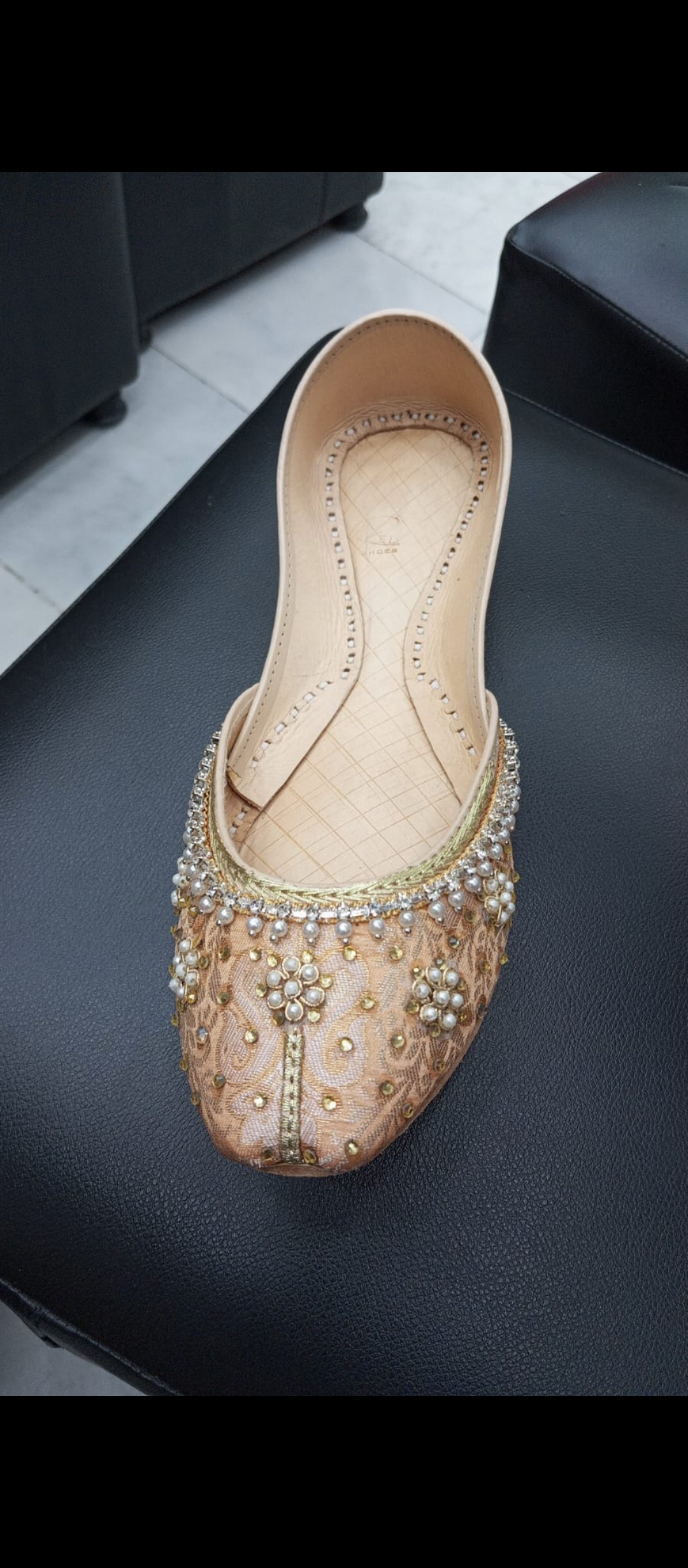 Women original leather Khussa