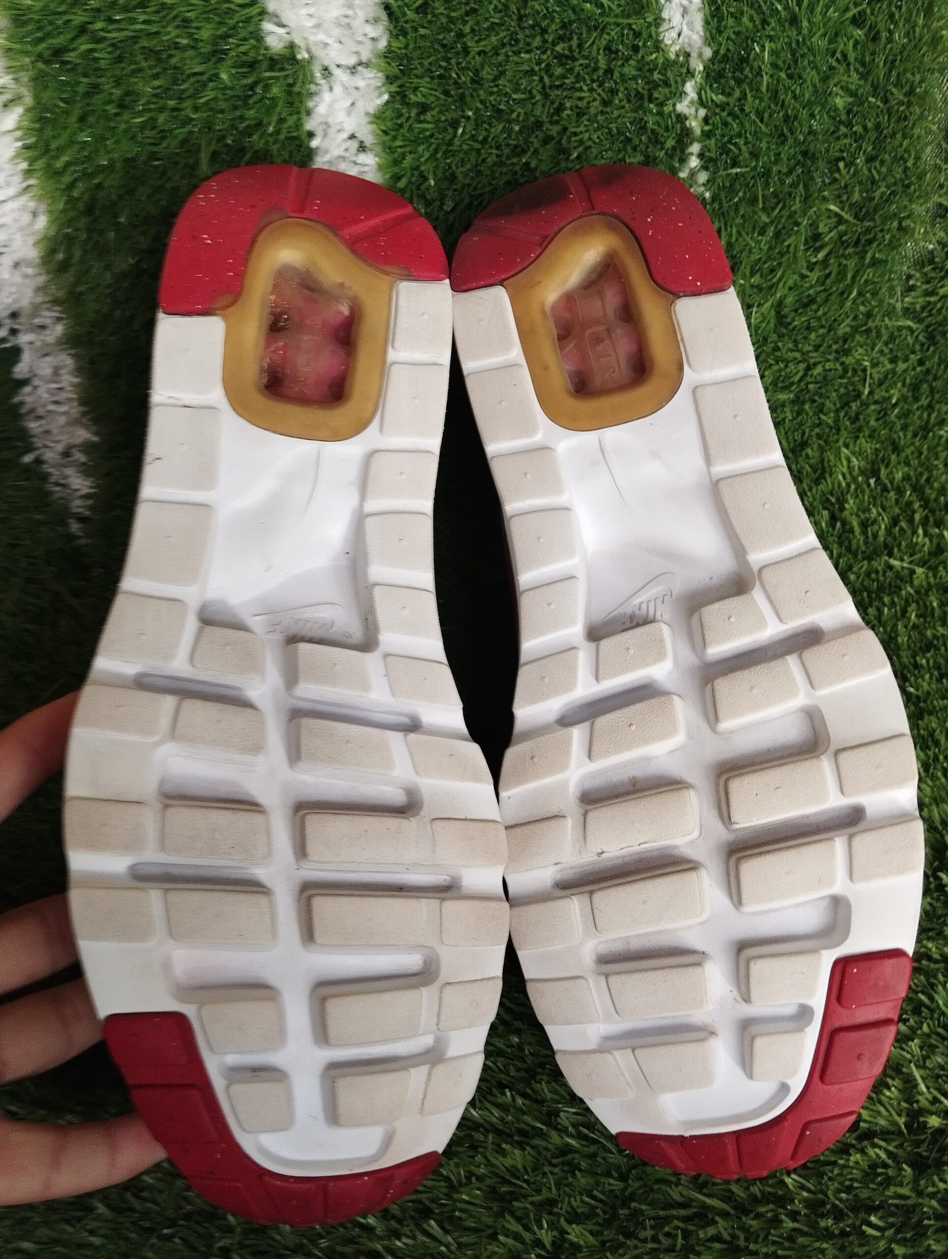 sports shoes for men