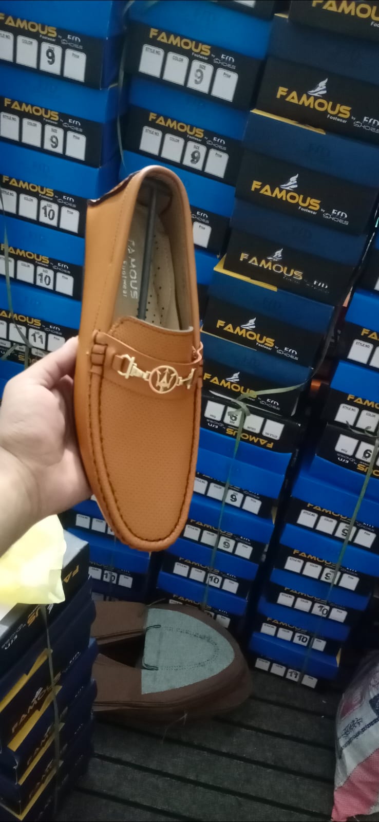 FAMOUS FOOTWEAR, Cherry loafers