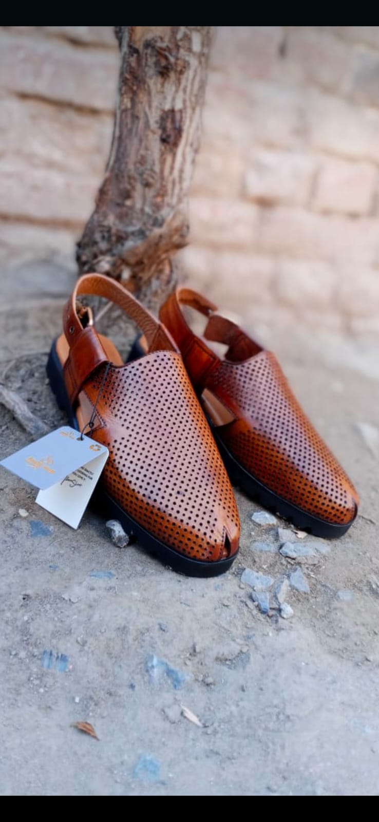 FAMOUS FOOTWEAR, Black Casual Peshawari