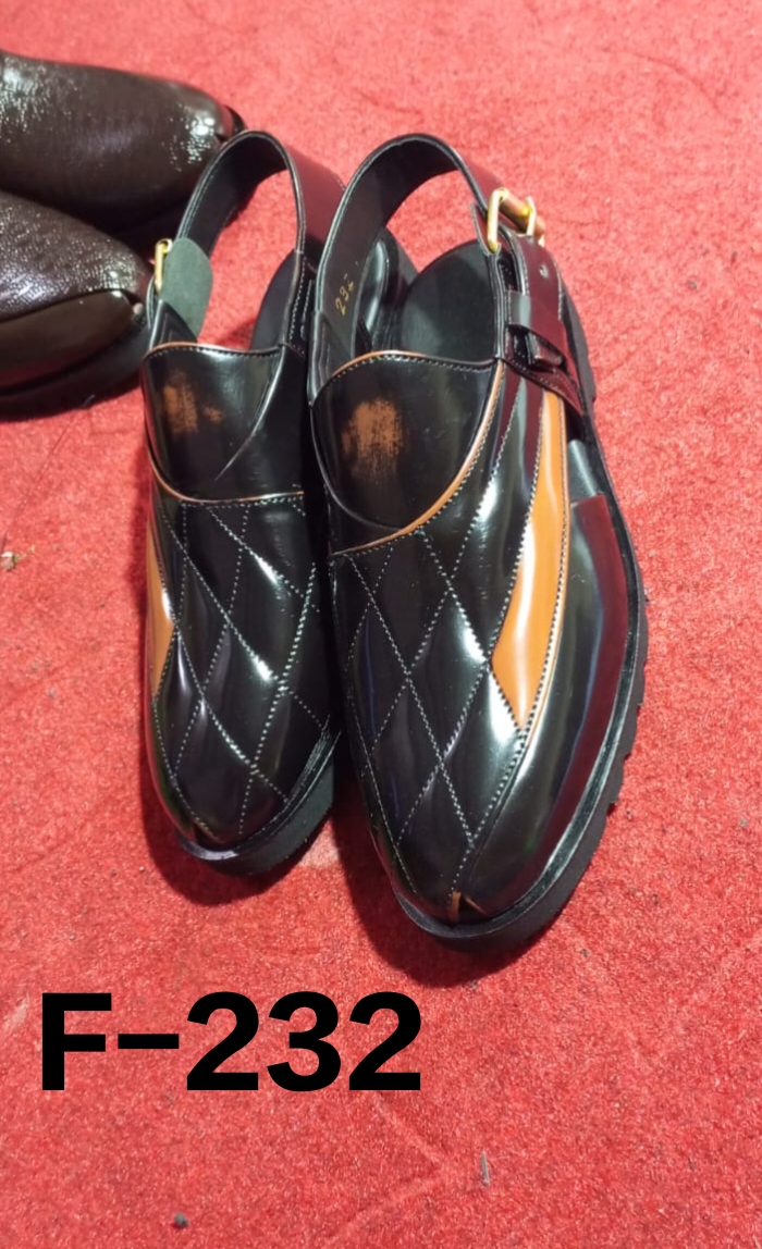 FAMOUS FOOTWEAR,Black Casual Peshawari