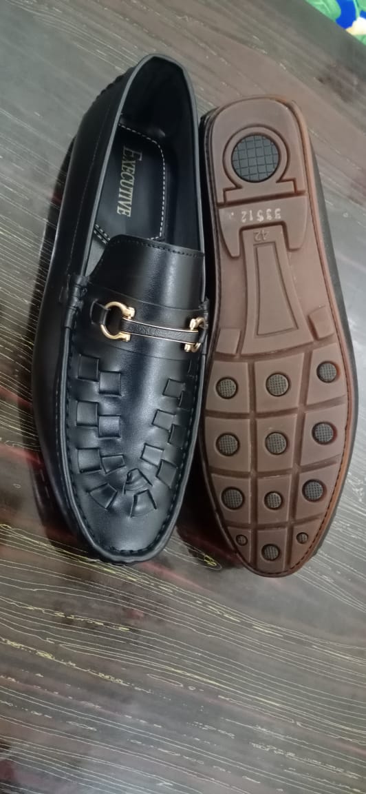 FAMOUS FOOTWEAR, Cherry loafers