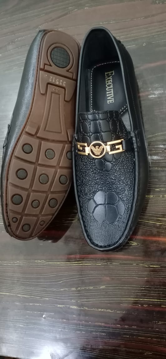 FAMOUS FOOTWEAR, Cherry loafers