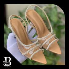 FASHION STEP Zara Sleeké black