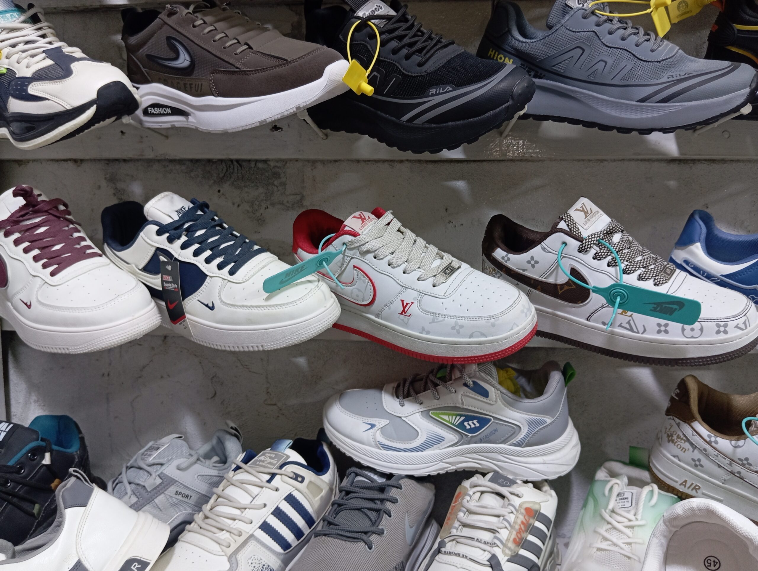 Sports Shoes men’s