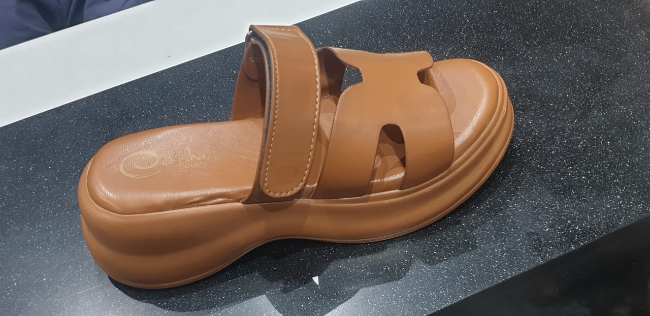 Comfortable women’s slippers