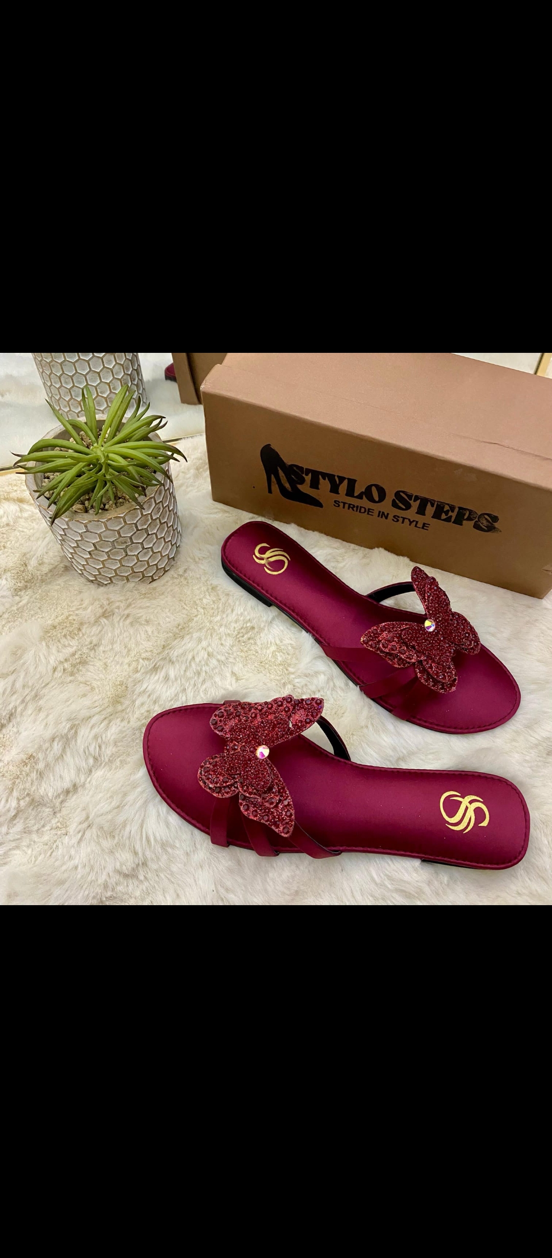 Women’s flats slippers