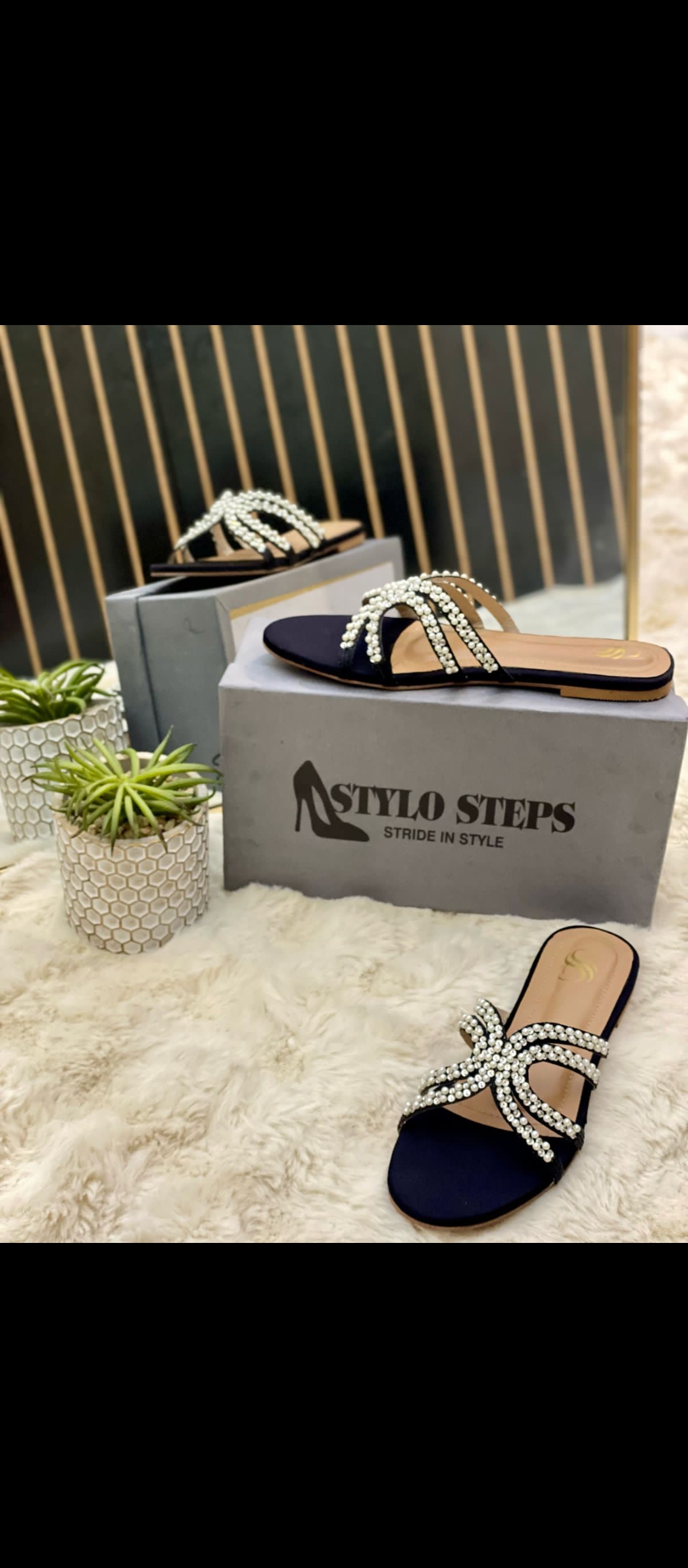 Women’s flats slippers