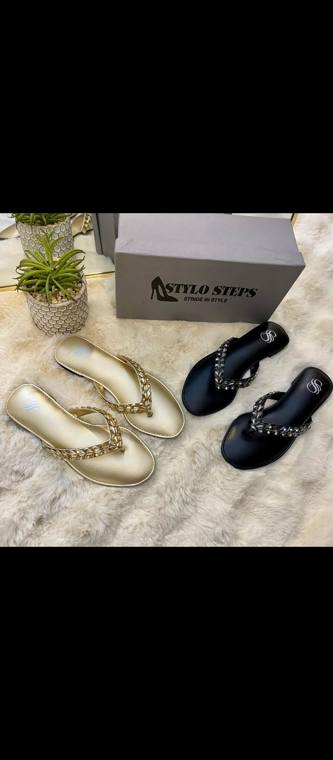 Women’s flats slippers