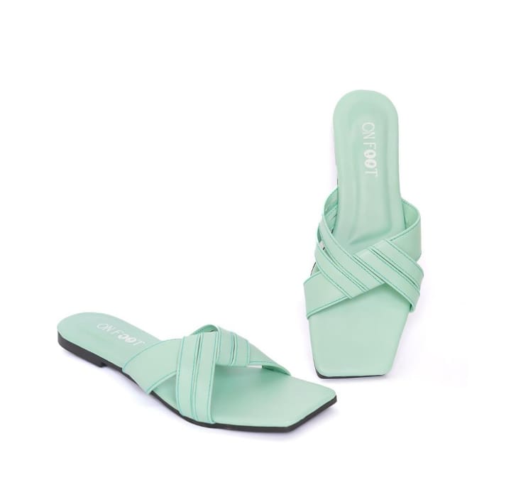 Women’s flats slippers