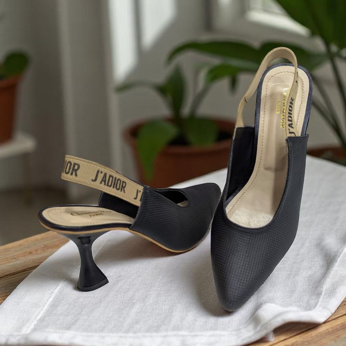 Ladies court shoes women’s