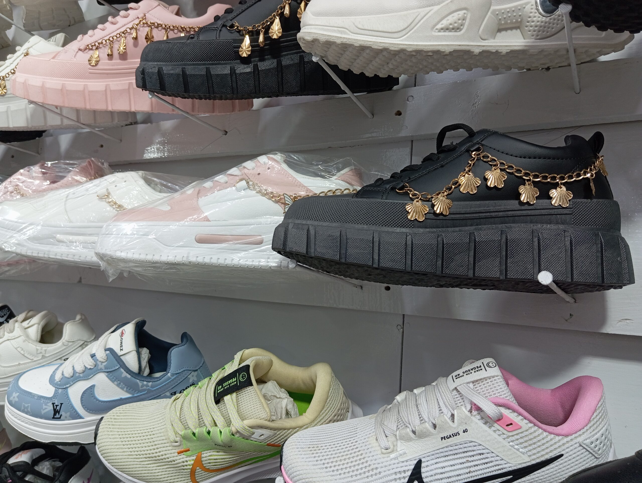 Women’s sports Shoes