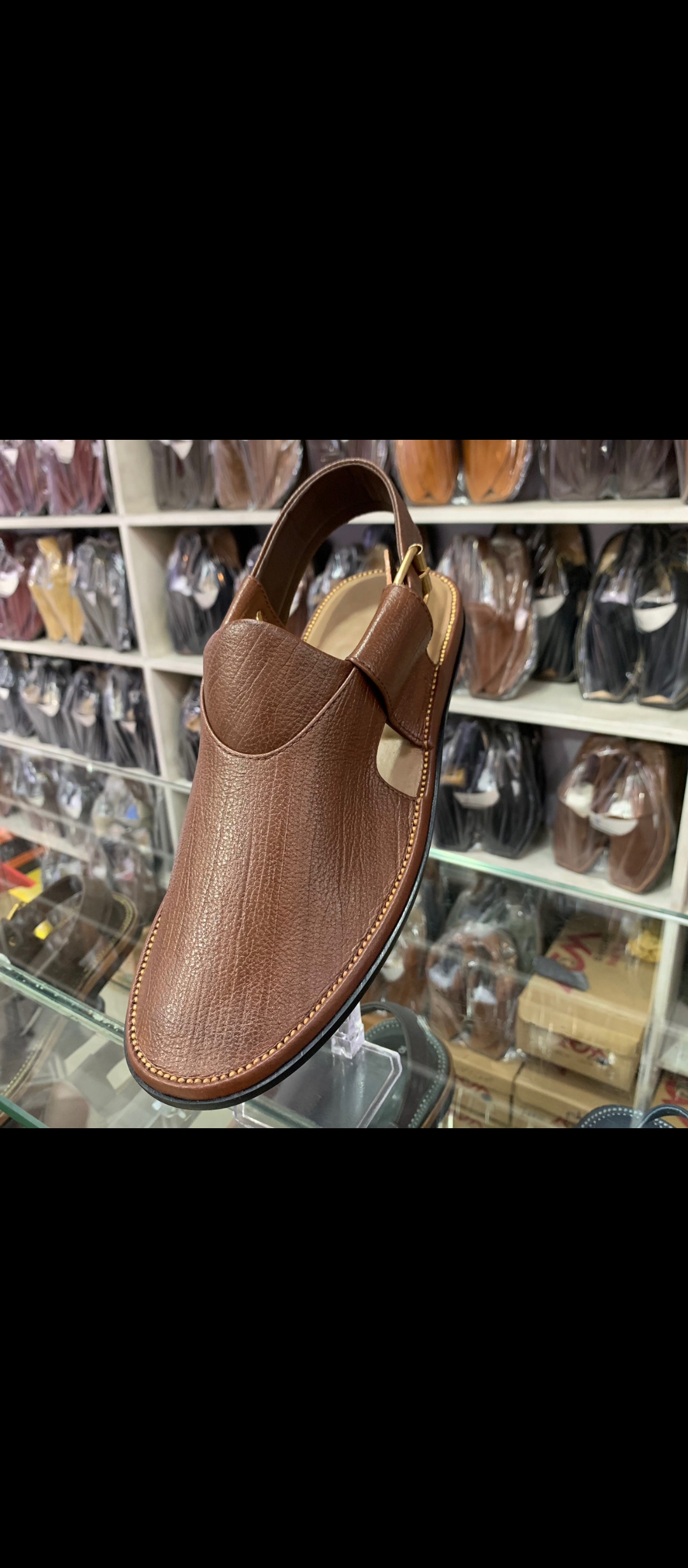 Men’s Afzal chappal maker