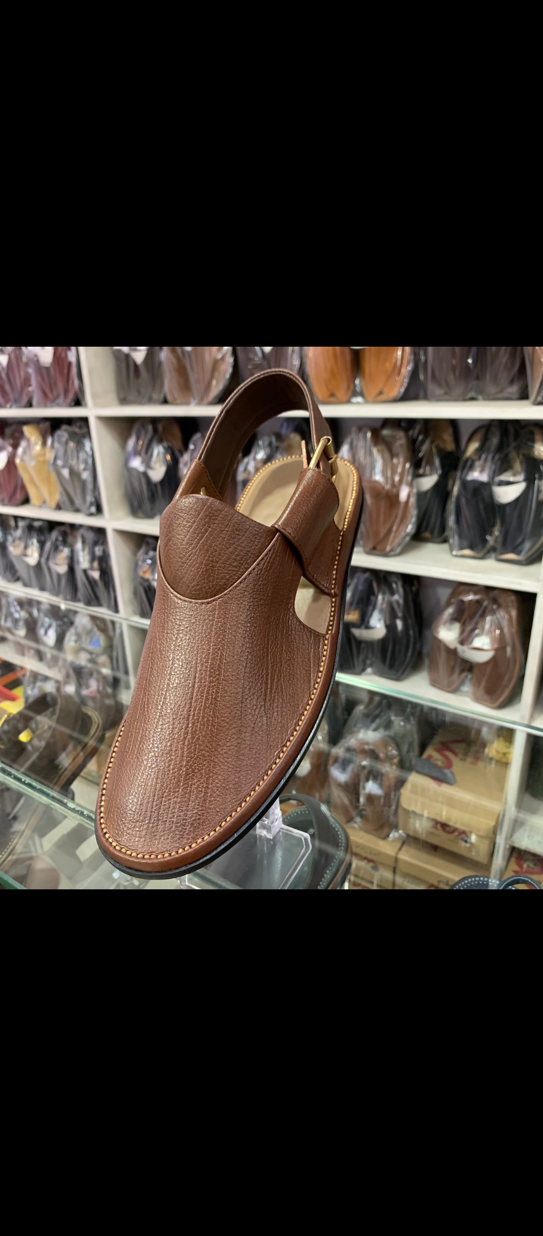 Men’s Afzal chappal maker