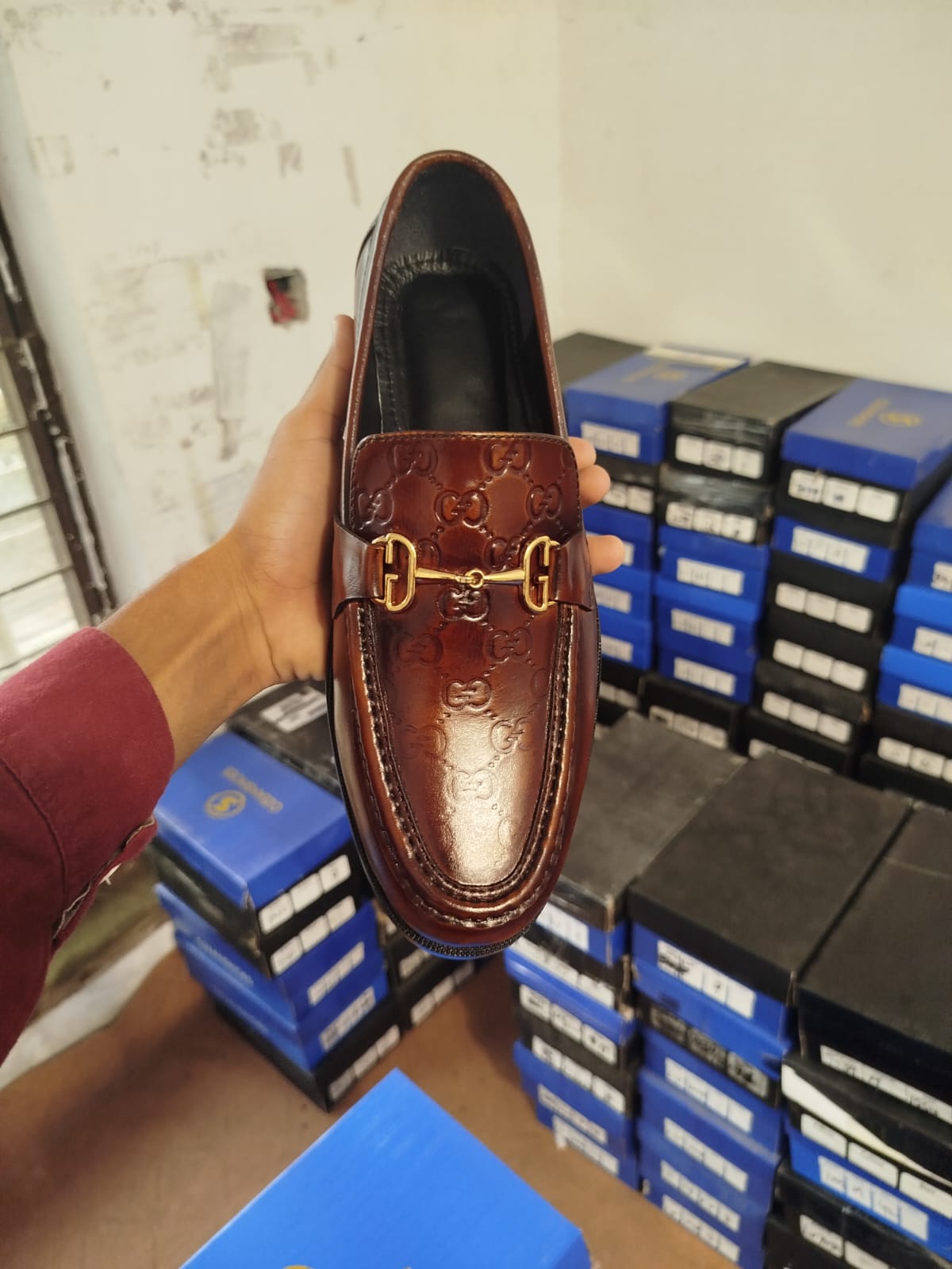 Men’s loafers shoes make original leather