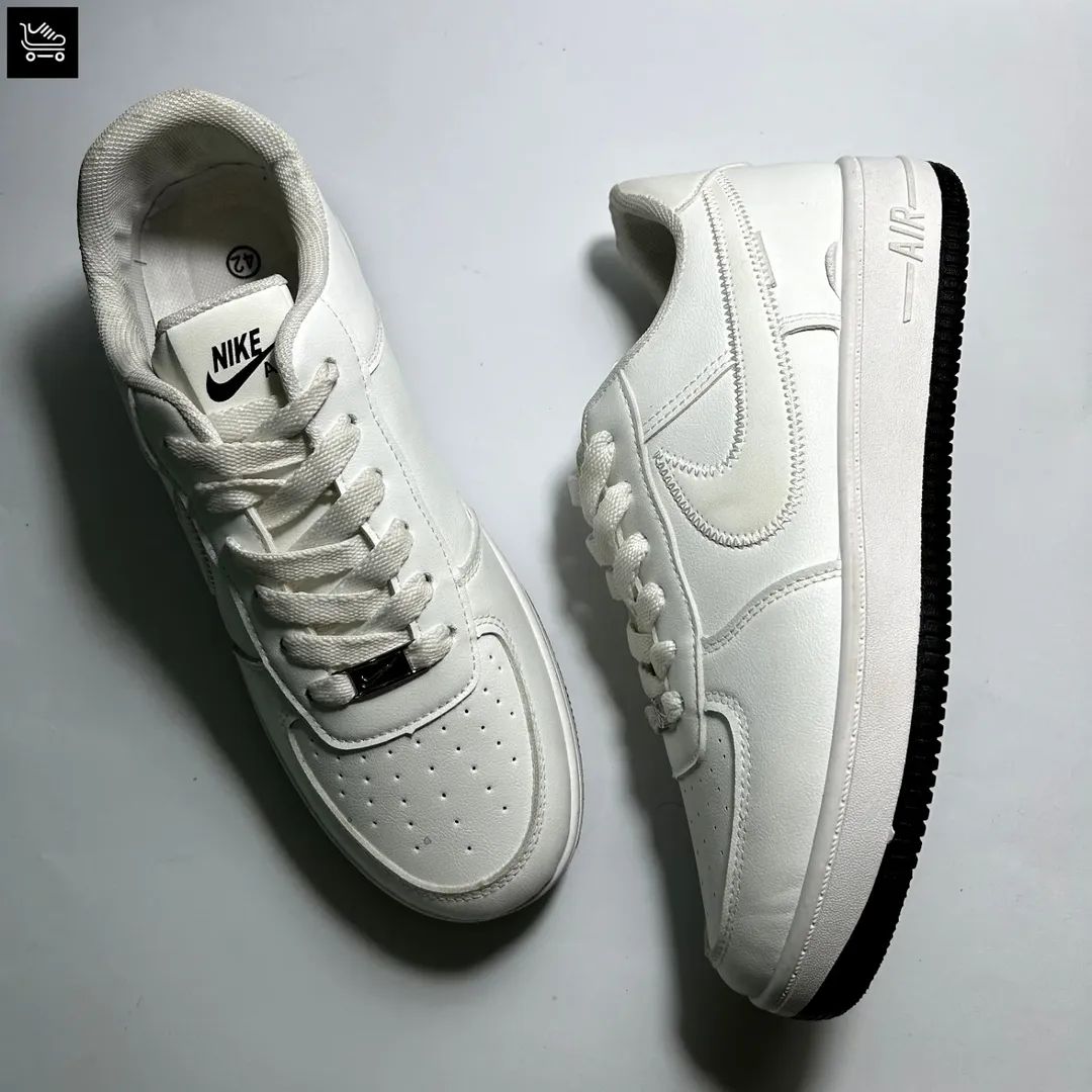 Men’s joggers sneakers