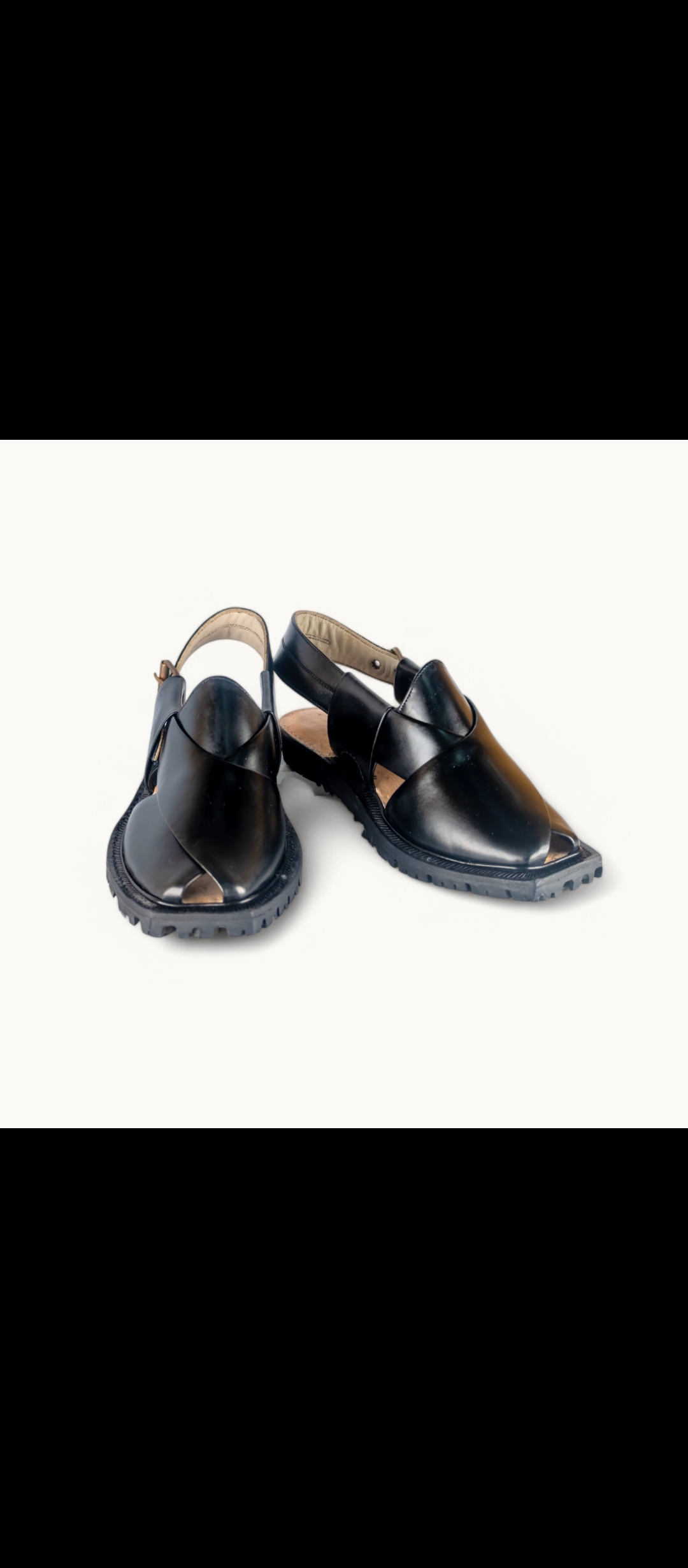 Men’s Sadar black chappal