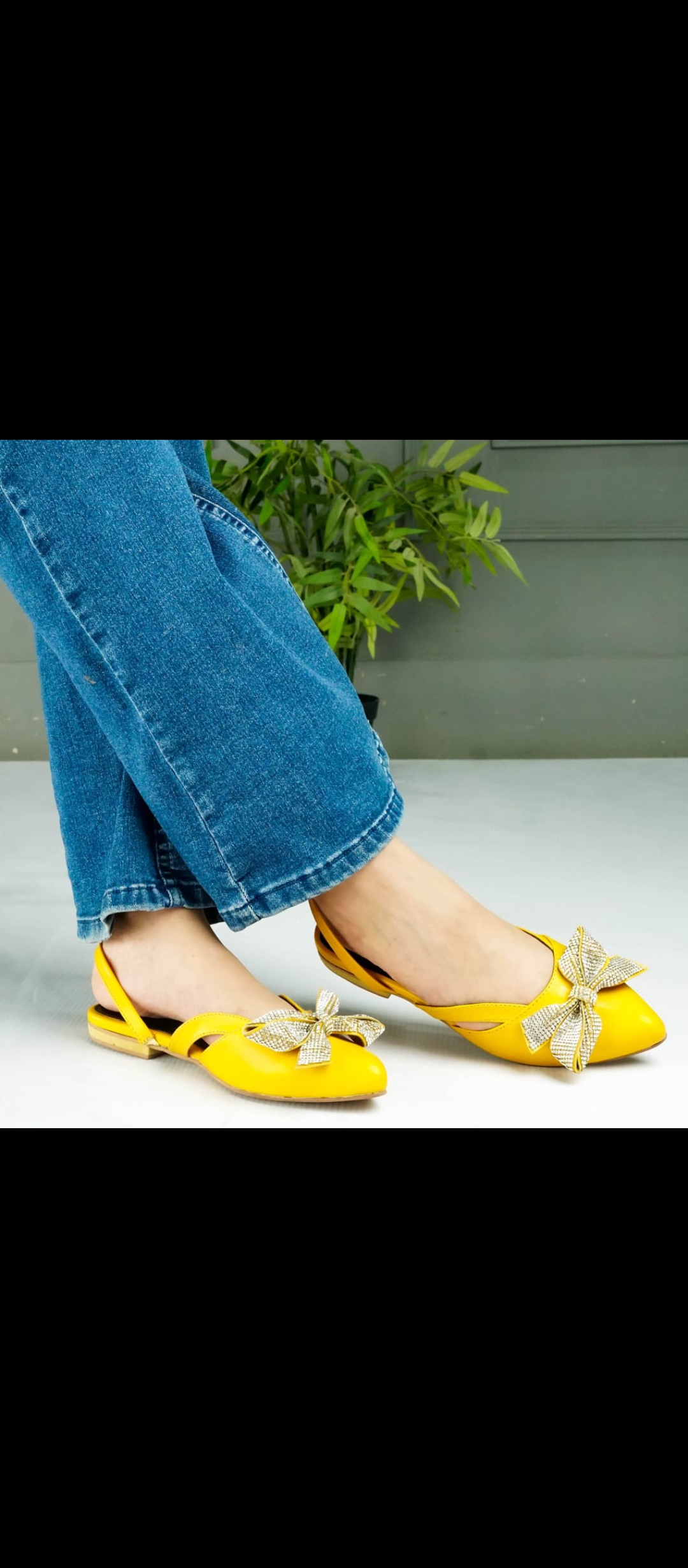 Women’s slippers strap